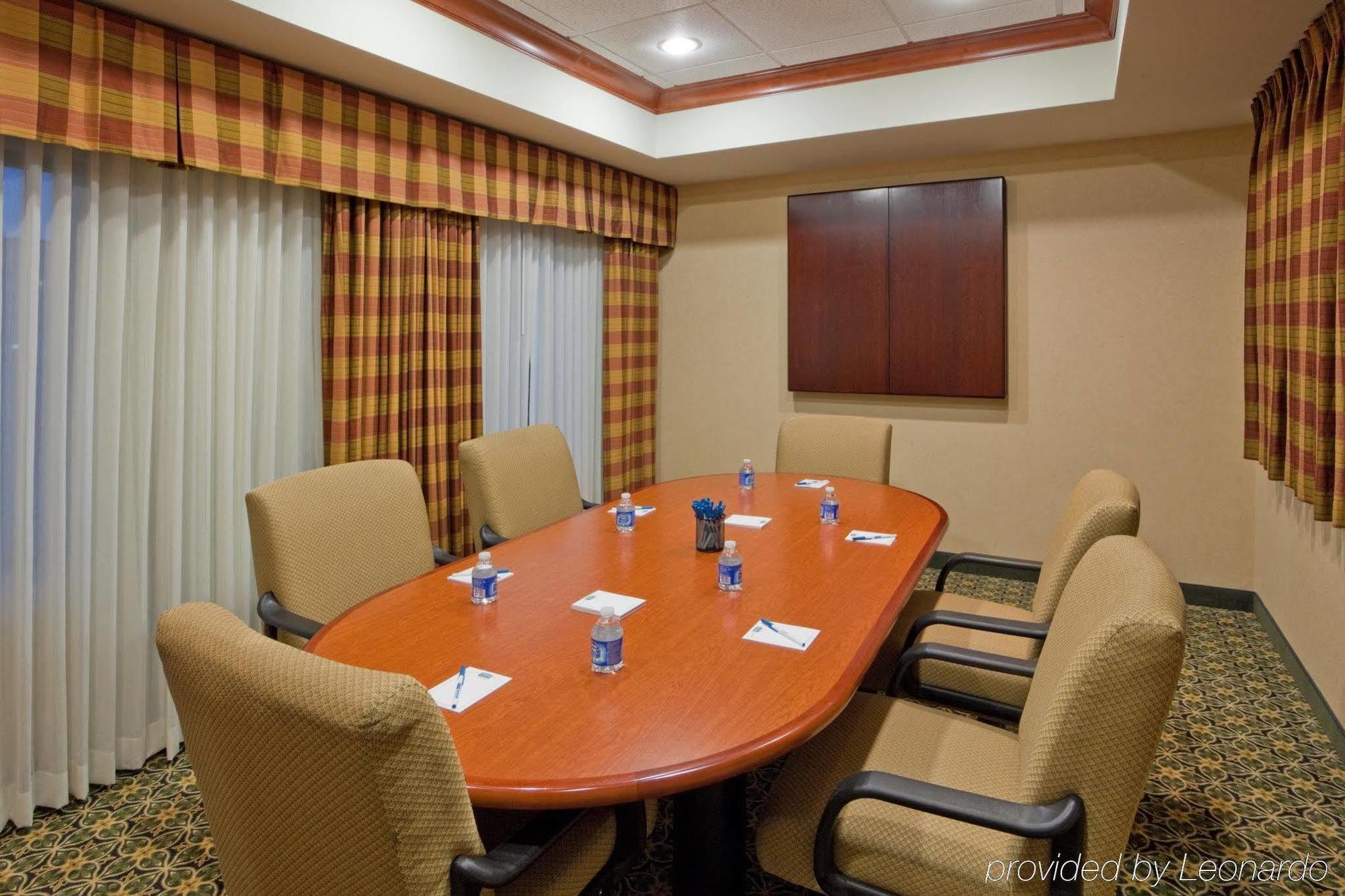 Staybridge Suites Wilmington-Newark By Ihg Einrichtungen foto